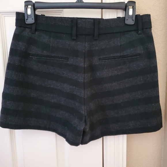 GAP Wool Shorts - Picture 3 of 6
